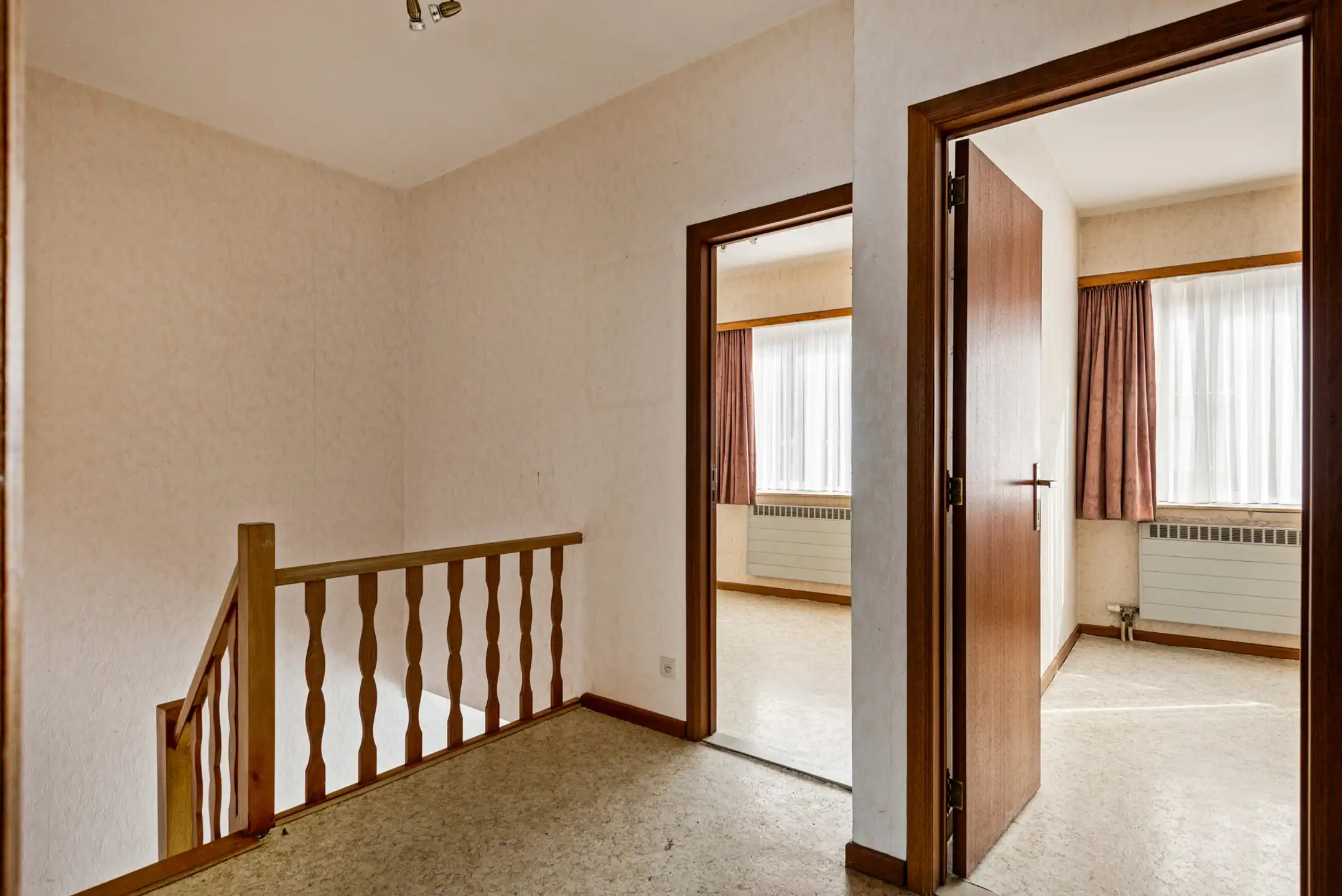 Ruime woning met garage en mooie tuin op fijne locatie foto 9