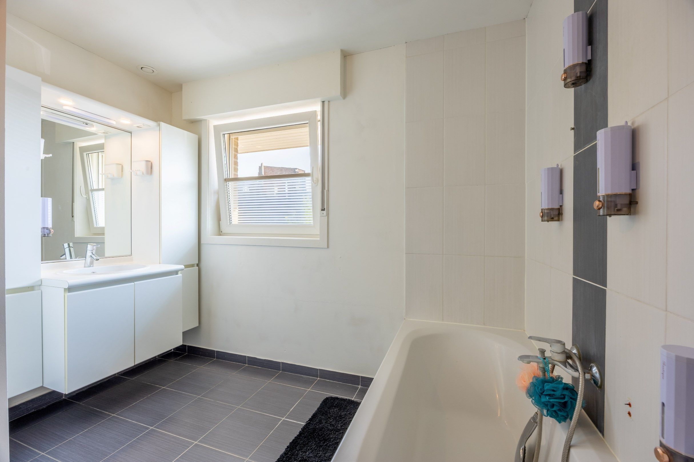 RUIME EN ENERGIEZUINIGE WONING  foto 13