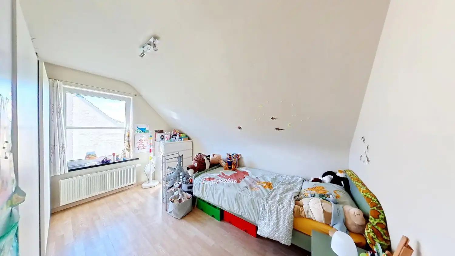 Ruime woning met 3 slaapkamers met prachtig zicht op de Koppenberg! foto 10