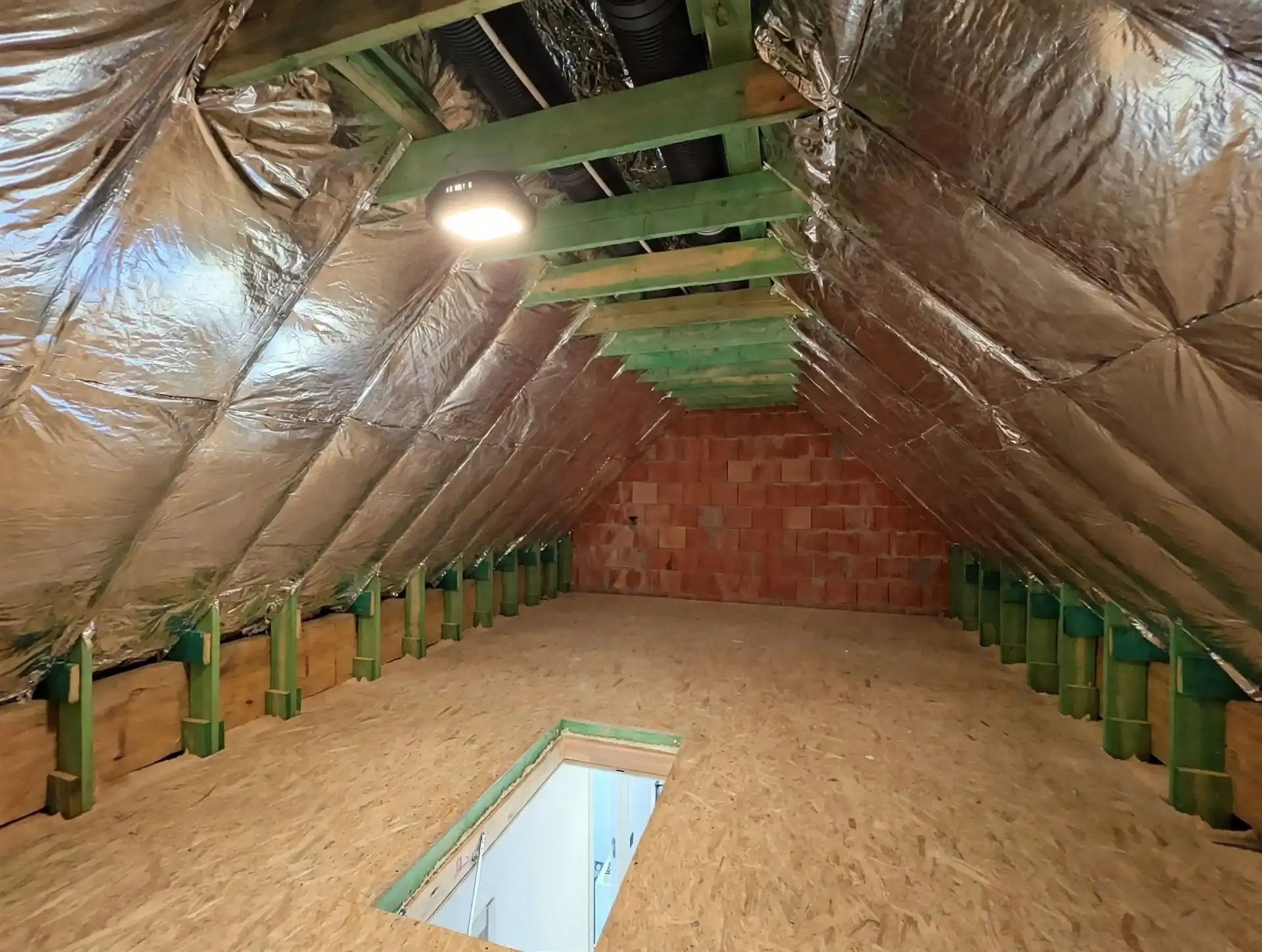 Energiezuinige half open bebouwing met 3 slaapkamers, ingemaakt zwembad en carport  op toplocatie  foto 17