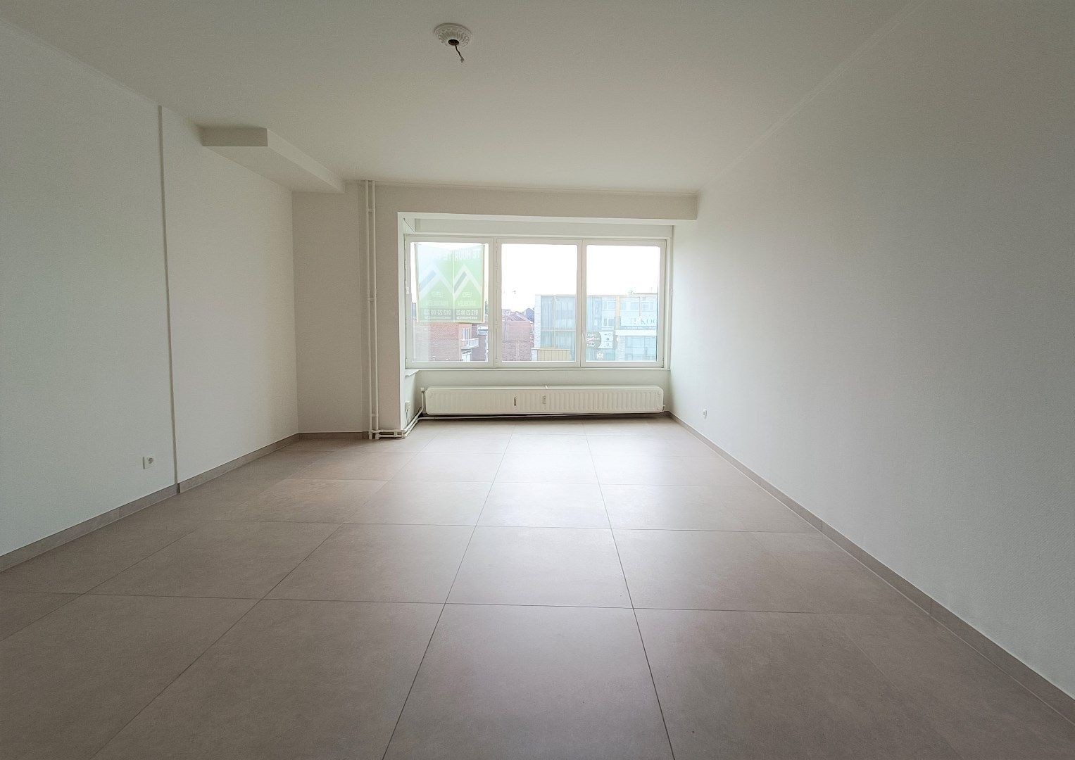VOLLEDIG VERNIEUWD APPARTMENT IN HET CENTRUM foto 3