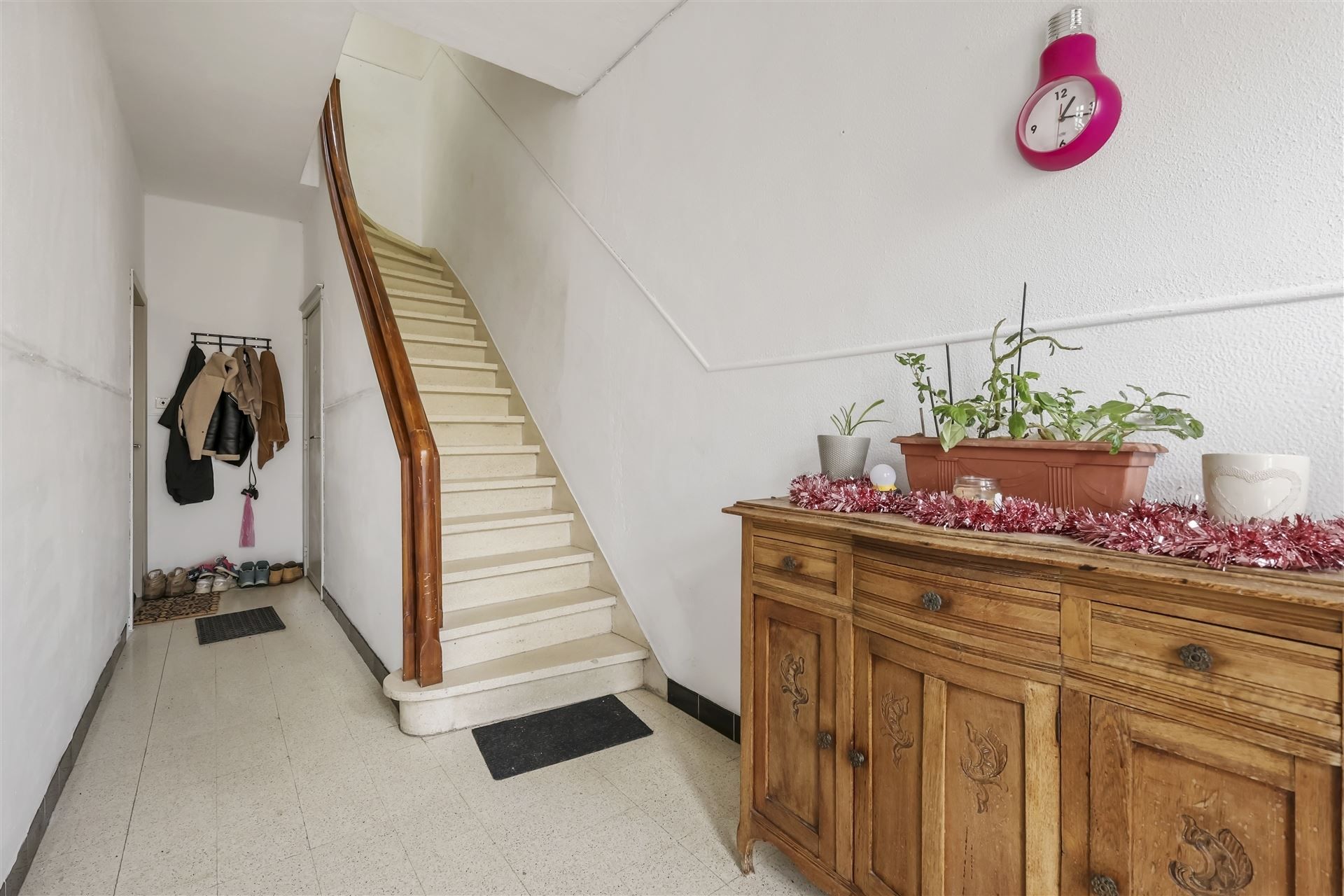 ZONNIG / LAGE ALGEMENE KOSTEN  foto 21