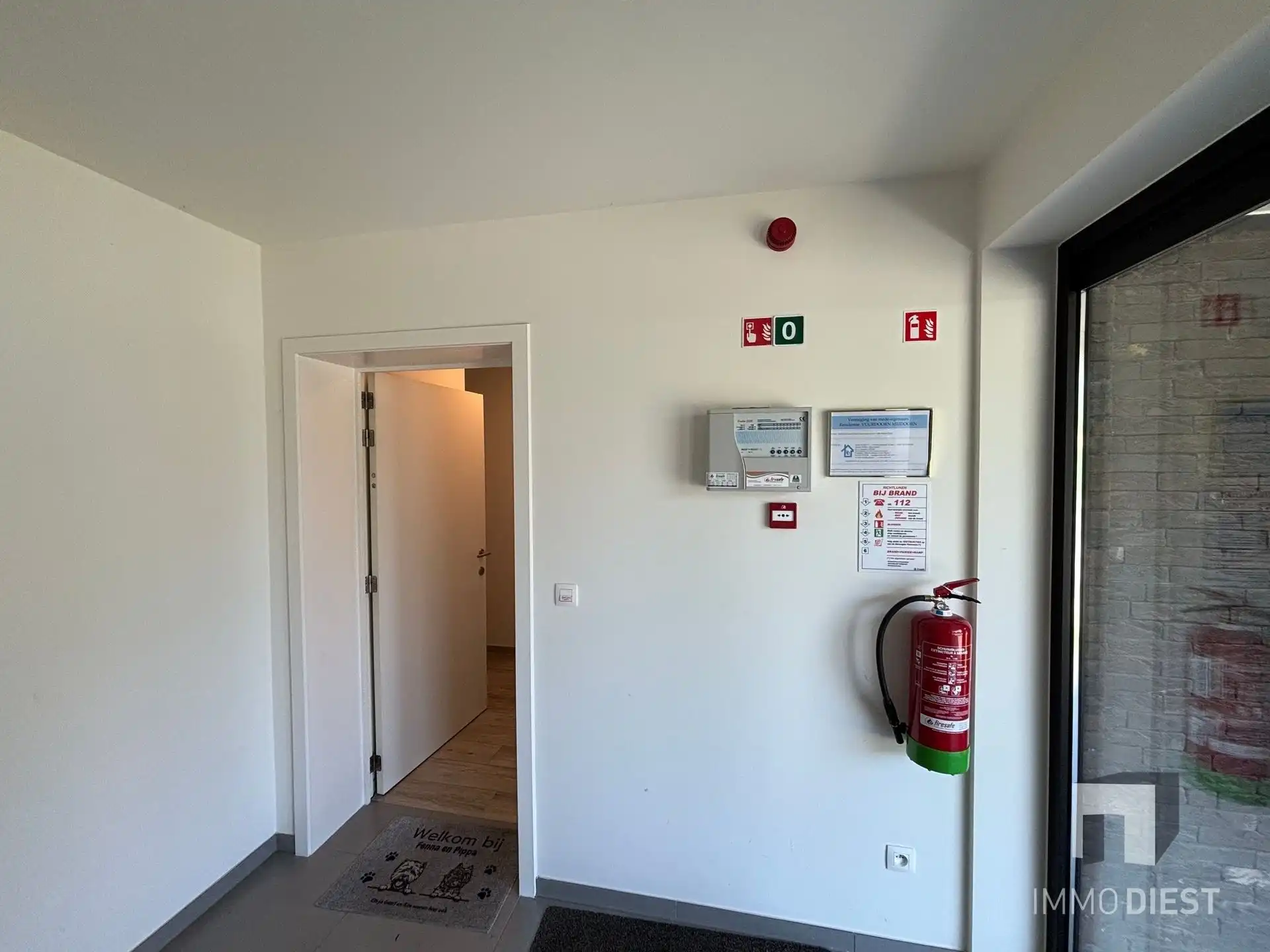 gelijkvloers appartement met tuin, drie slaapkamers! foto 4