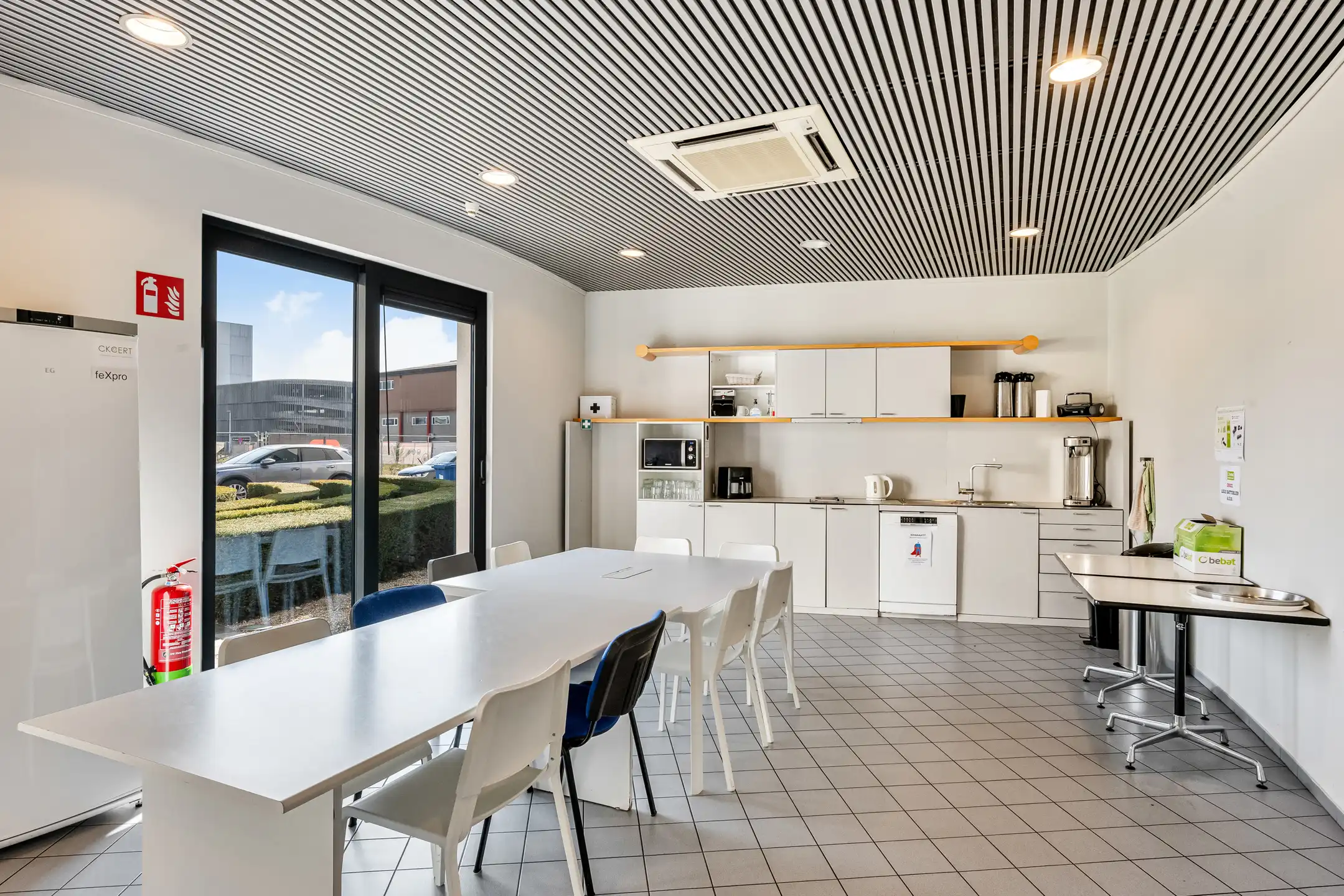 Instapklaar kantorencomplex op toplocatie ten zuiden van Gent foto 10