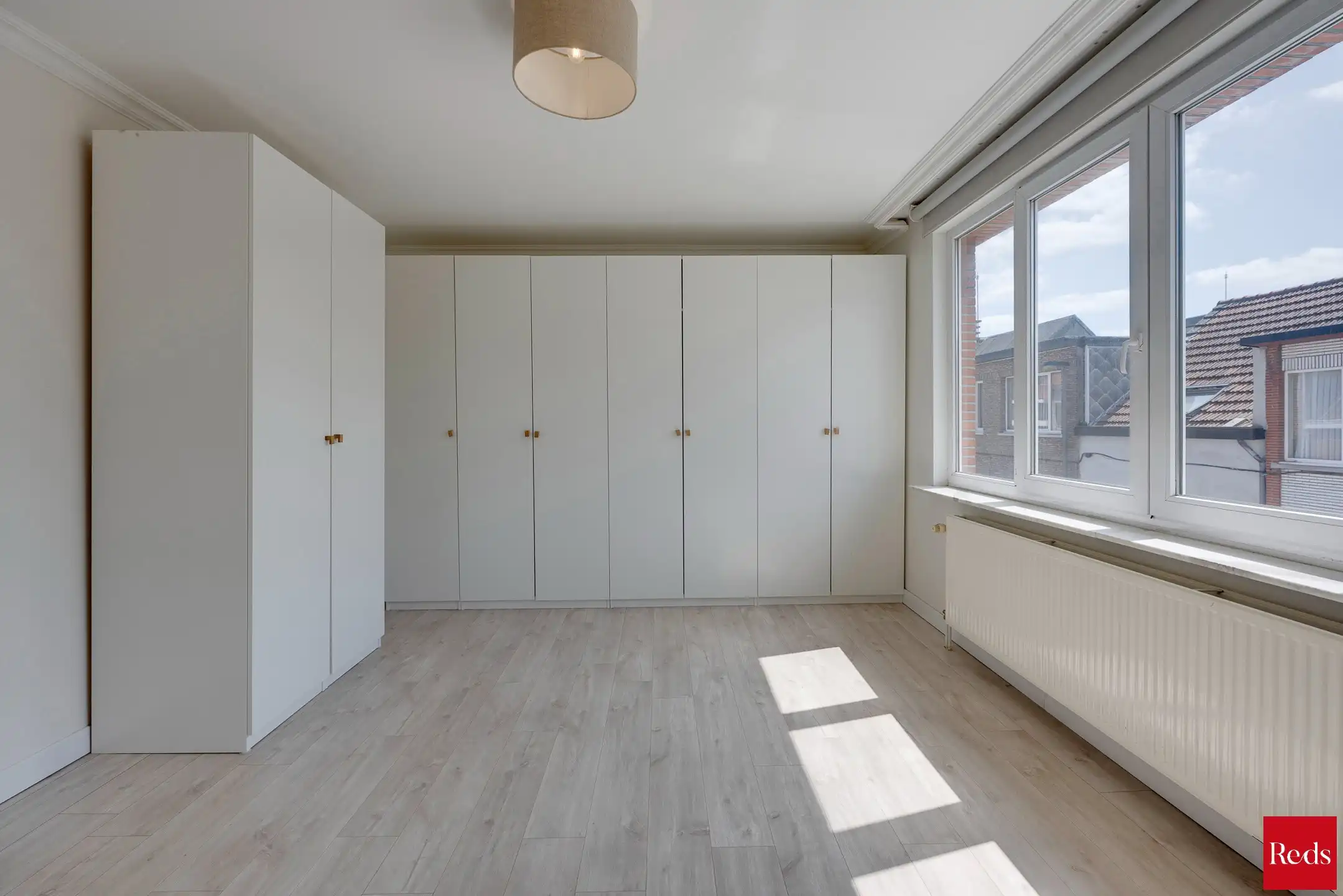 Rustig gelegen gezinswoning met 30 m² terras foto 21