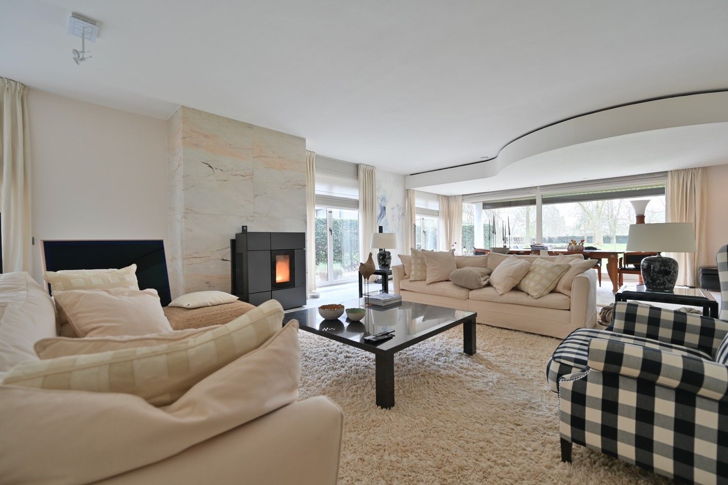Exclusief, gelijkvloers villa-appartement van 275 m² met 4 slaapkamers, op unieke locatie in Parkdomein Petersheim, nabij het centrum van Lanaken foto 5