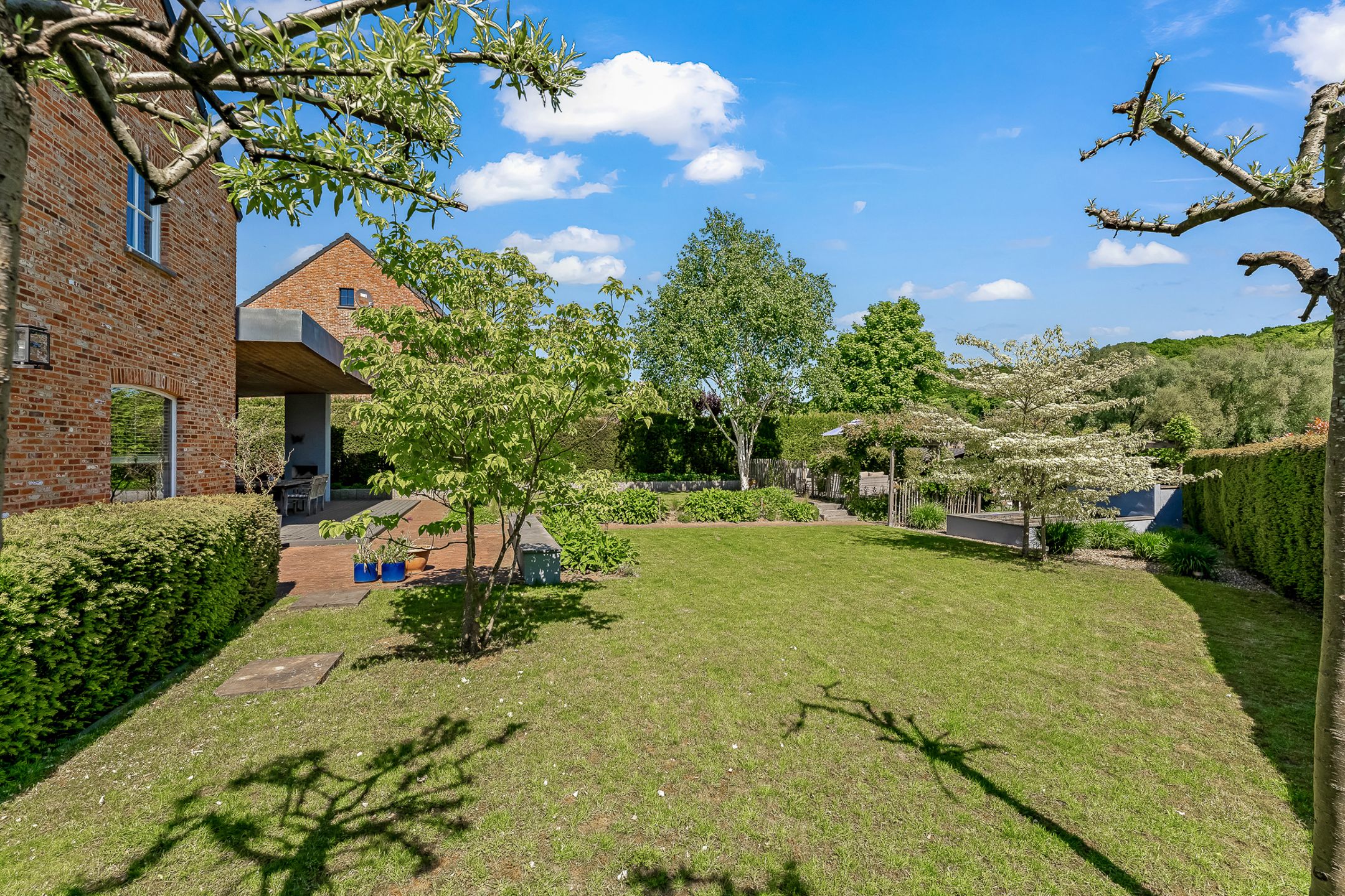 Instapklare woning met tuingerichte aanbouw foto 39