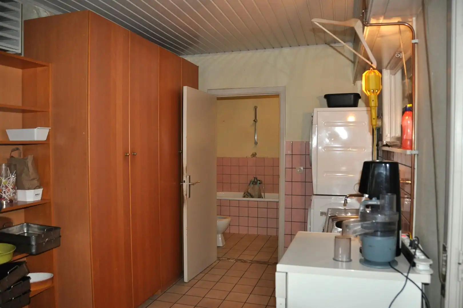Handelspand met woonst foto 14