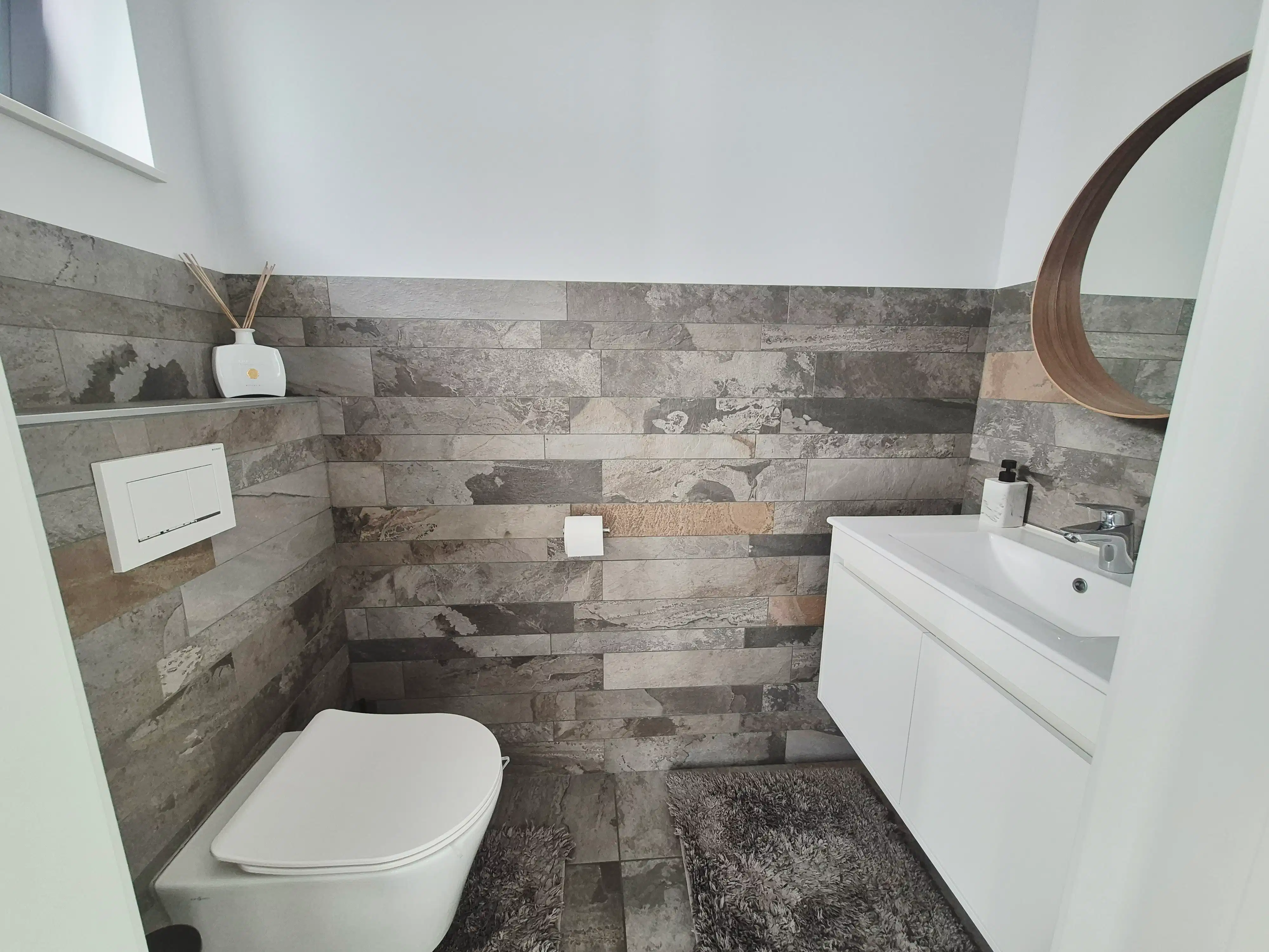 EXCLUSIEF & INSTAPKLAAR | ±385 M² | 5 SLAAPKAMERS | E-PEIL 9 | GEOTHERMIE foto 3