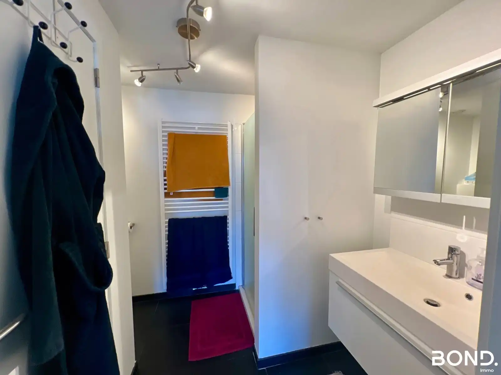 Ruim één-slaapkaper appartement te huur in hartje Leuven! foto 14