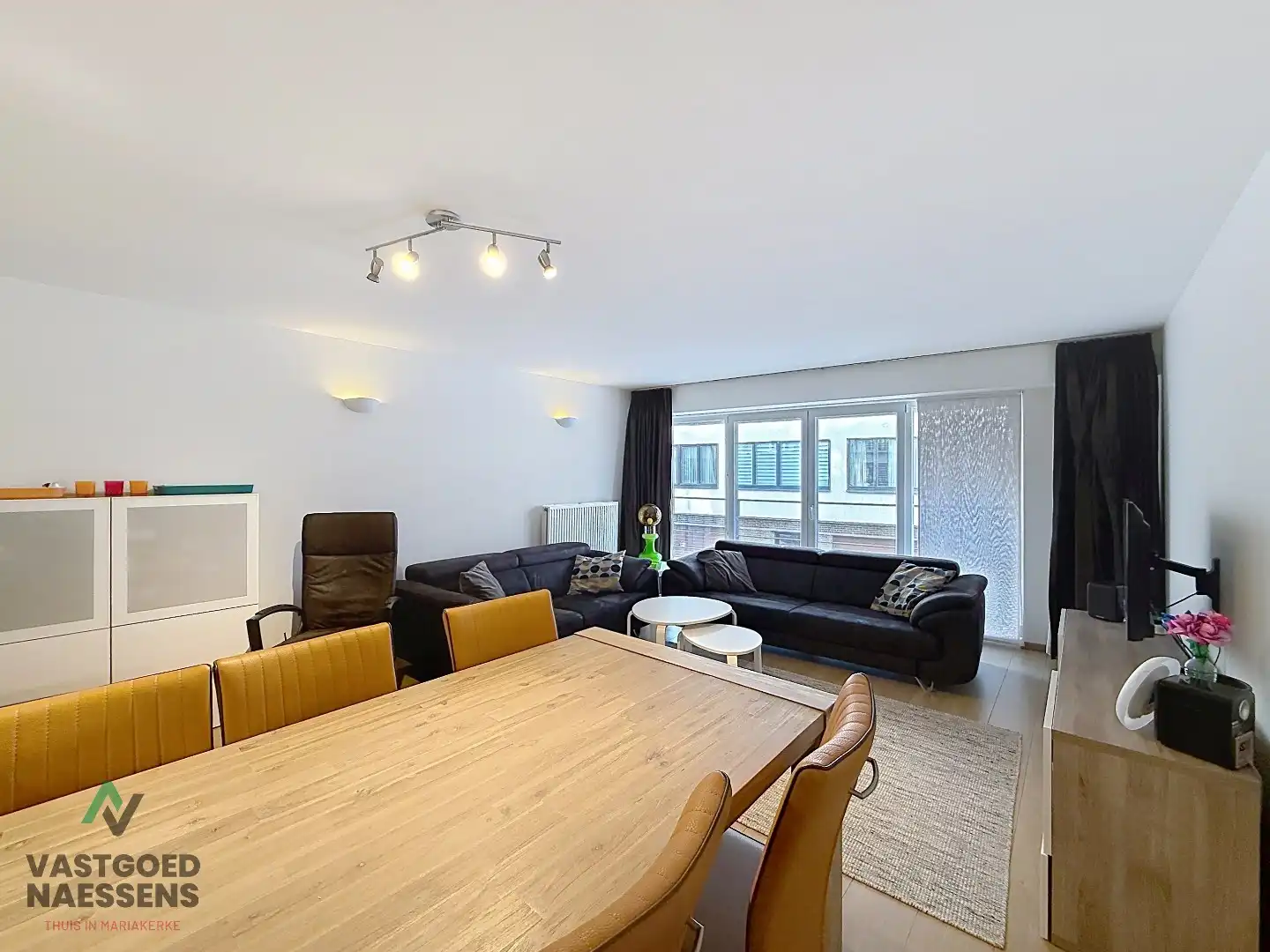 INSTAPKLAAR 2 SLPK APP MET 2 BADKAMERS EN TERRAS foto 4