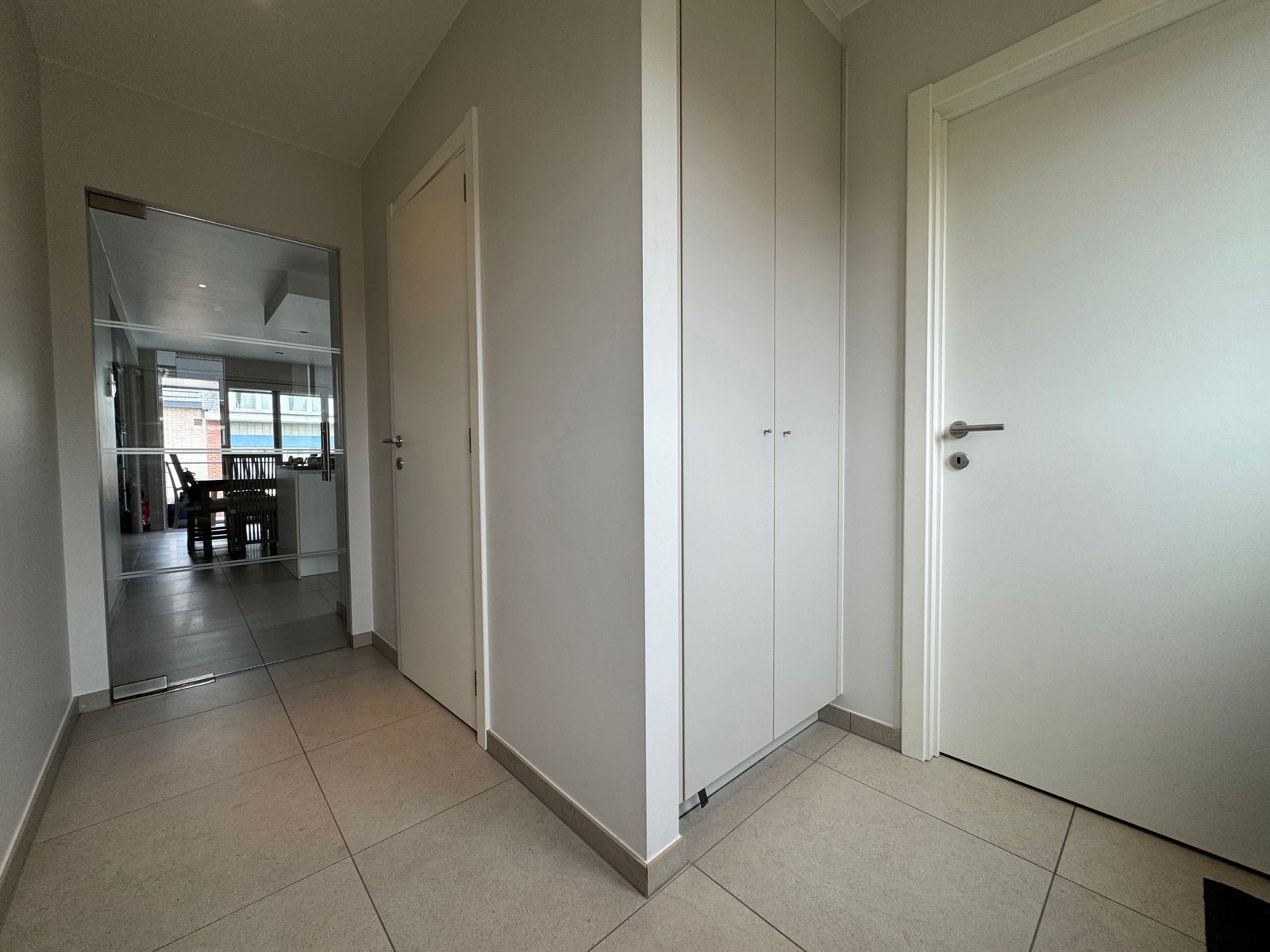 Recent duplex-appartement met 3 slaapkamers en garage foto 5