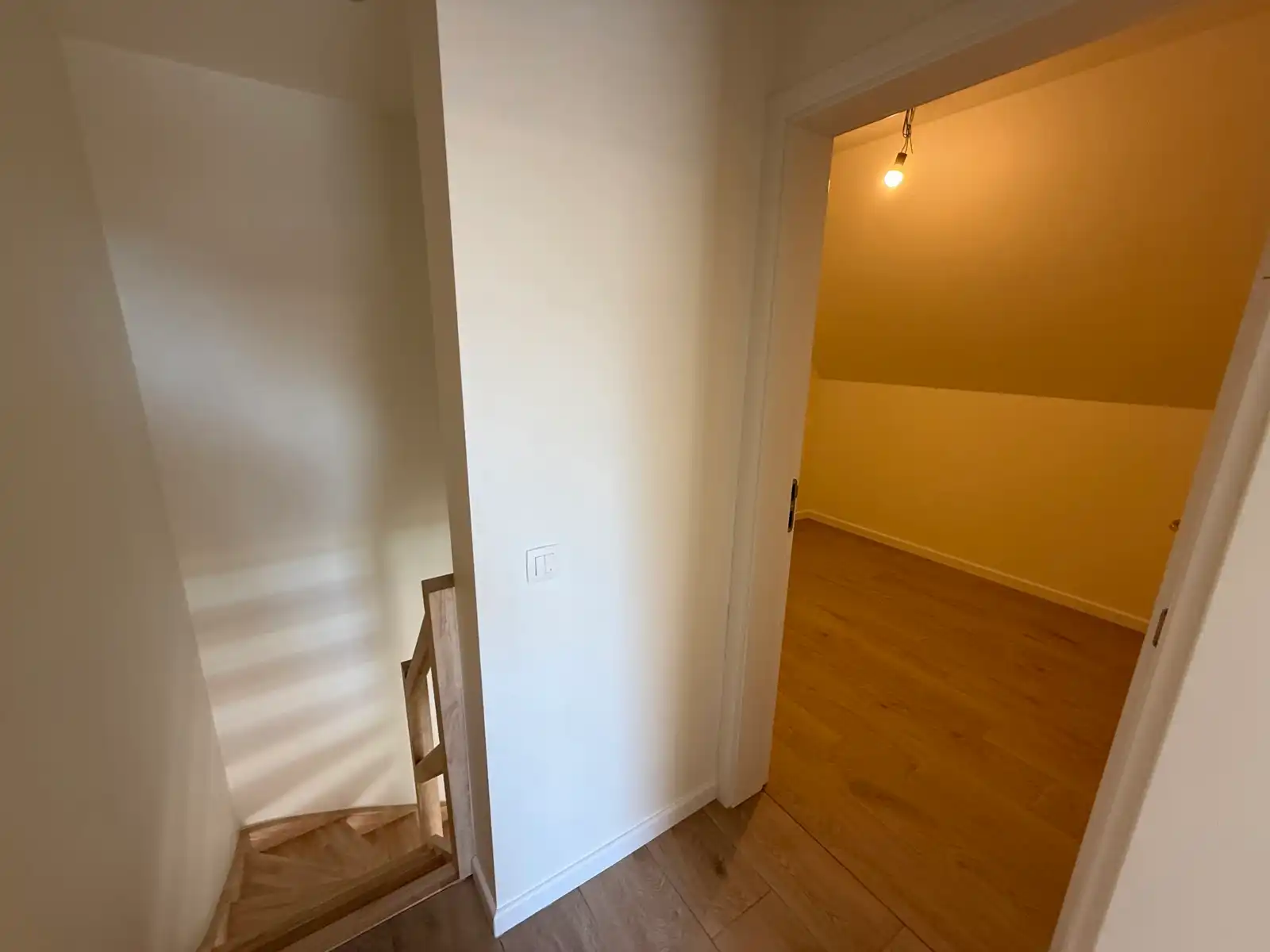 Instapklare energiezuinige woning met 3 slaapkamers op een rustige ligging langs het Kanaal Gent-Brugge foto 21