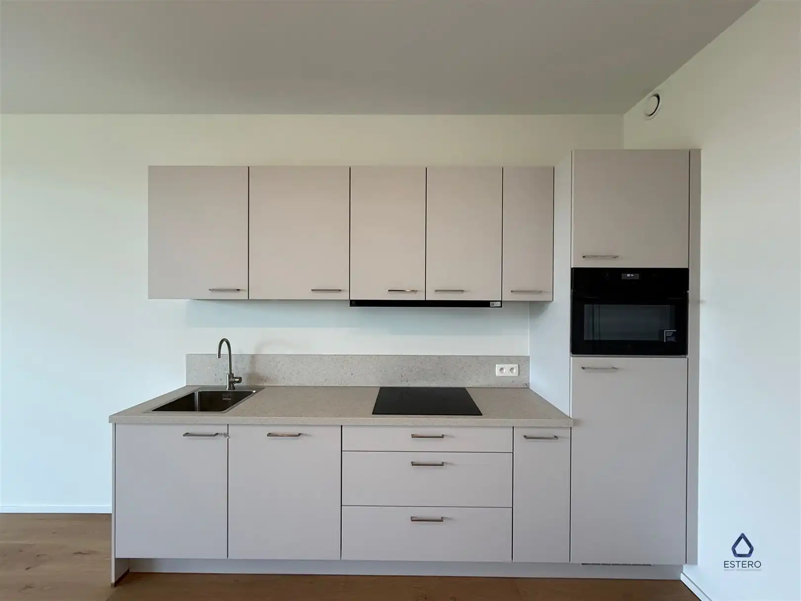 Nieuwbouwappartement met ruim terras op een topligging foto 13