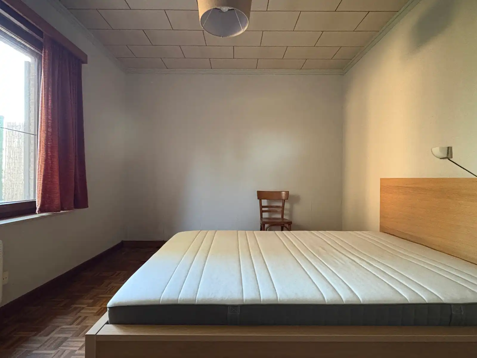 Te renoveren woning met groot bijgebouw foto 15