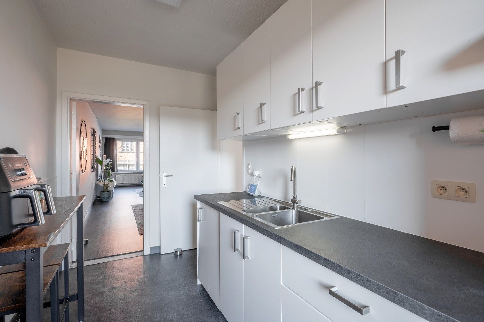 Ruim gerenoveerd appartement met terras, lift en garagebox in Turnhout | 2 slaapkamers | Energielabel B foto 8