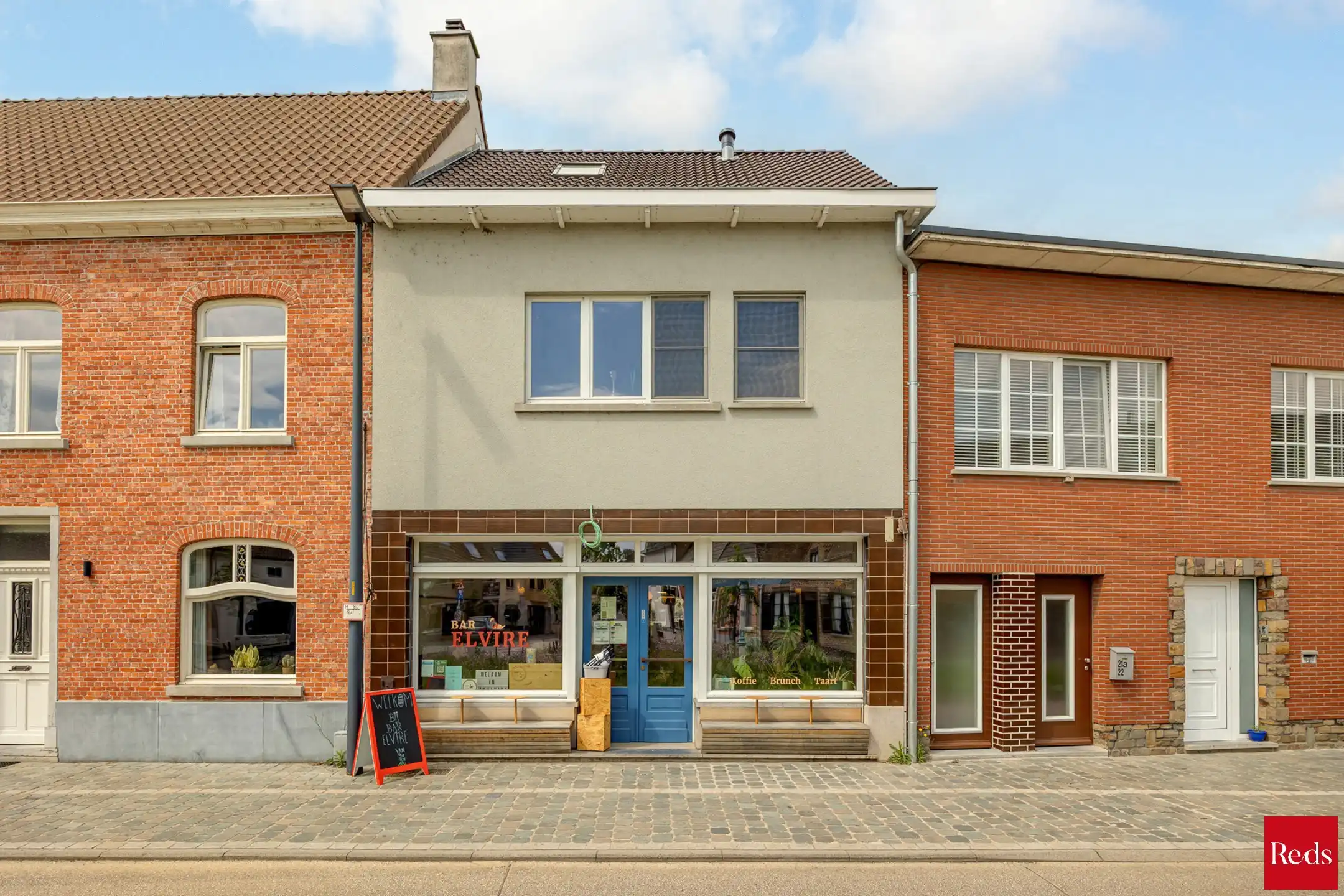 Duplex appartement met twee slaapkamers en tuin foto 2