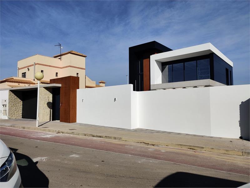 NIEUWBOUW LUXE VILLA IN LA ZENIA foto 23