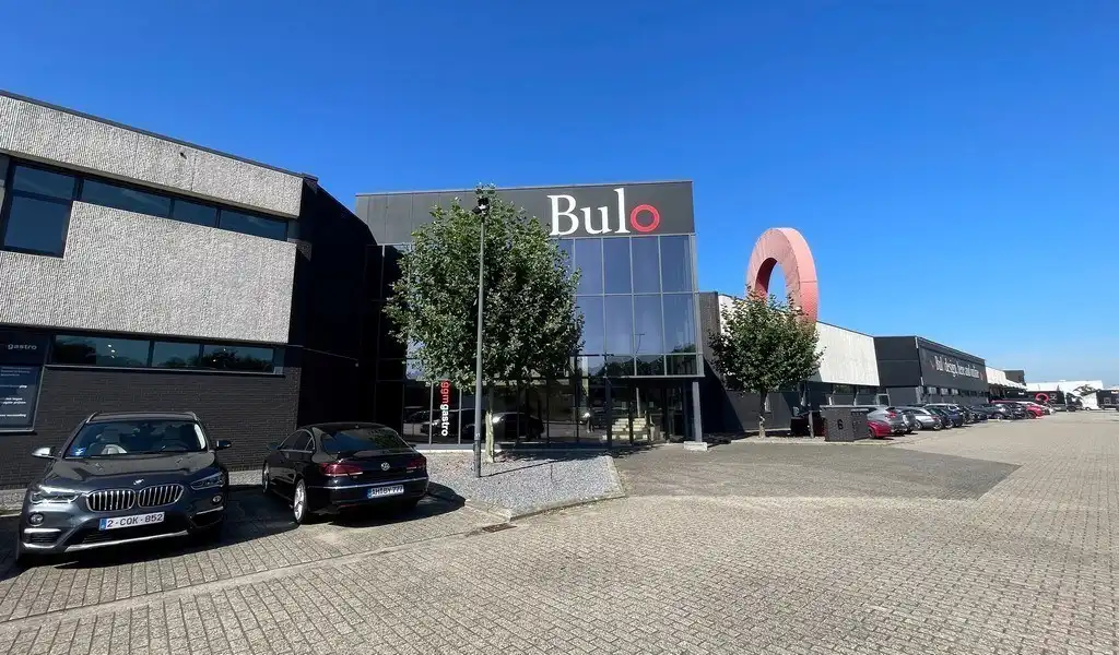 Kantoor met kleine opslagruimte te huur vlakbij E19 in Mechelen foto {{pictureIndex}}