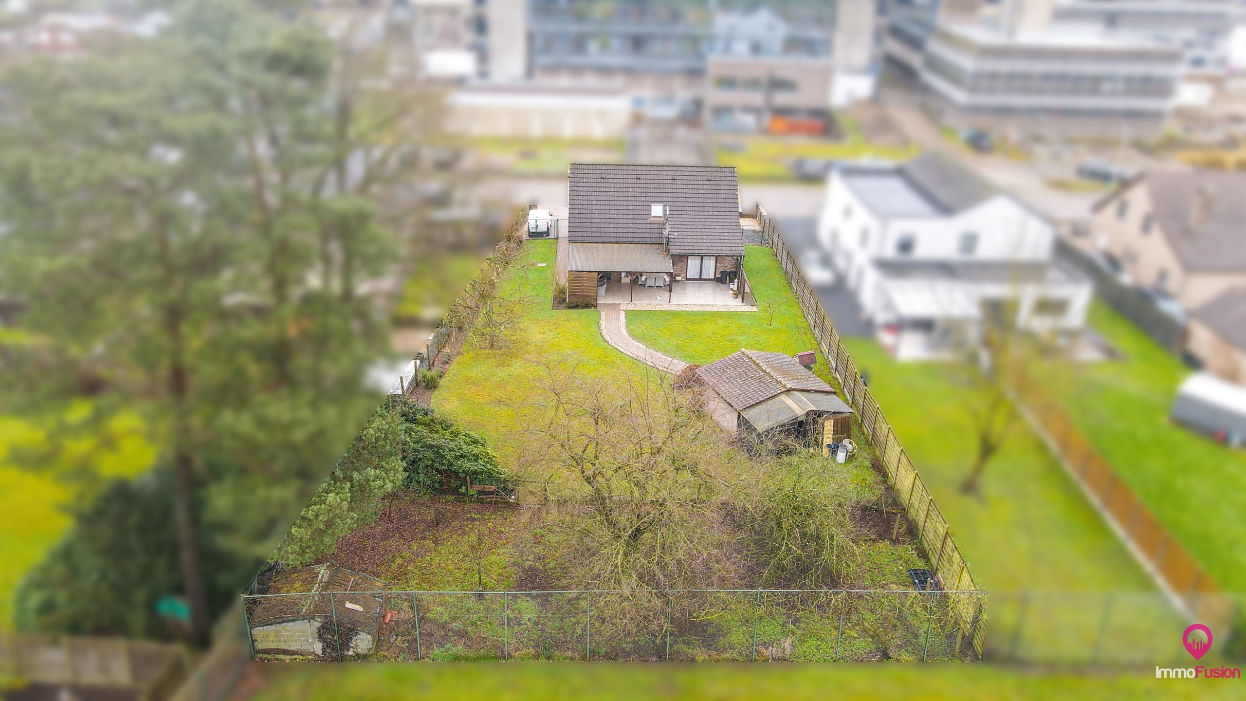 Gezellige woning met 3 slaapkamers en prachtige tuin! foto 50