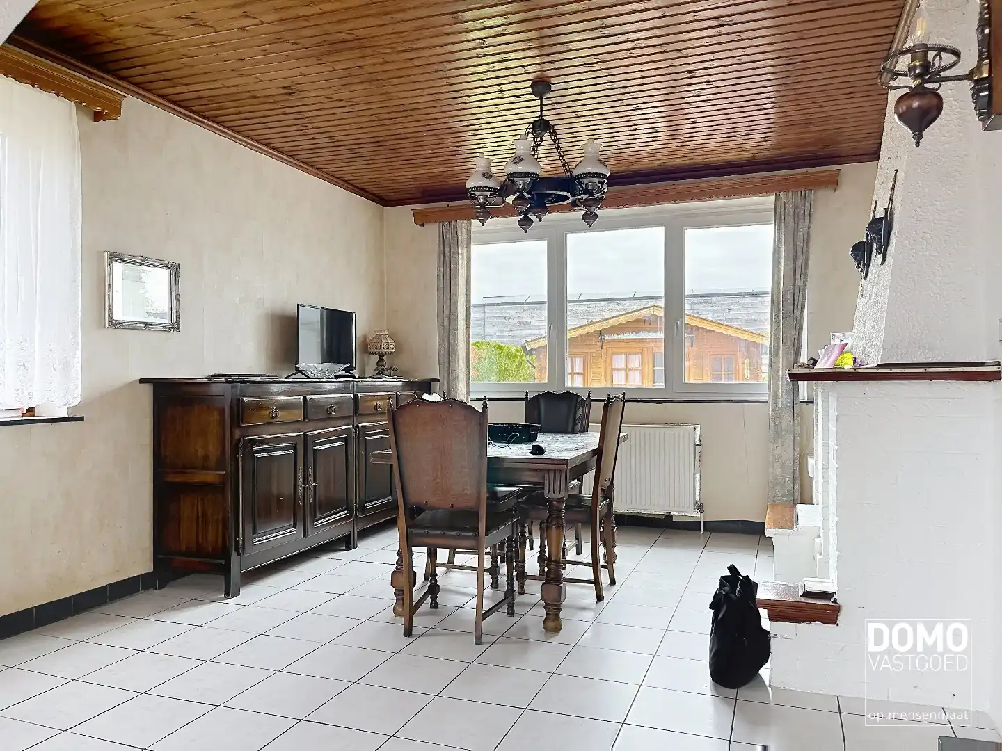 VOLLEDIG TE RENOVEREN WONING MET TWEE SLAAPKAMERS, INPANDIGE GARAGE OP EEN PERCEEL VAN 5A35CA IN SINT-TRUIDEN foto 2