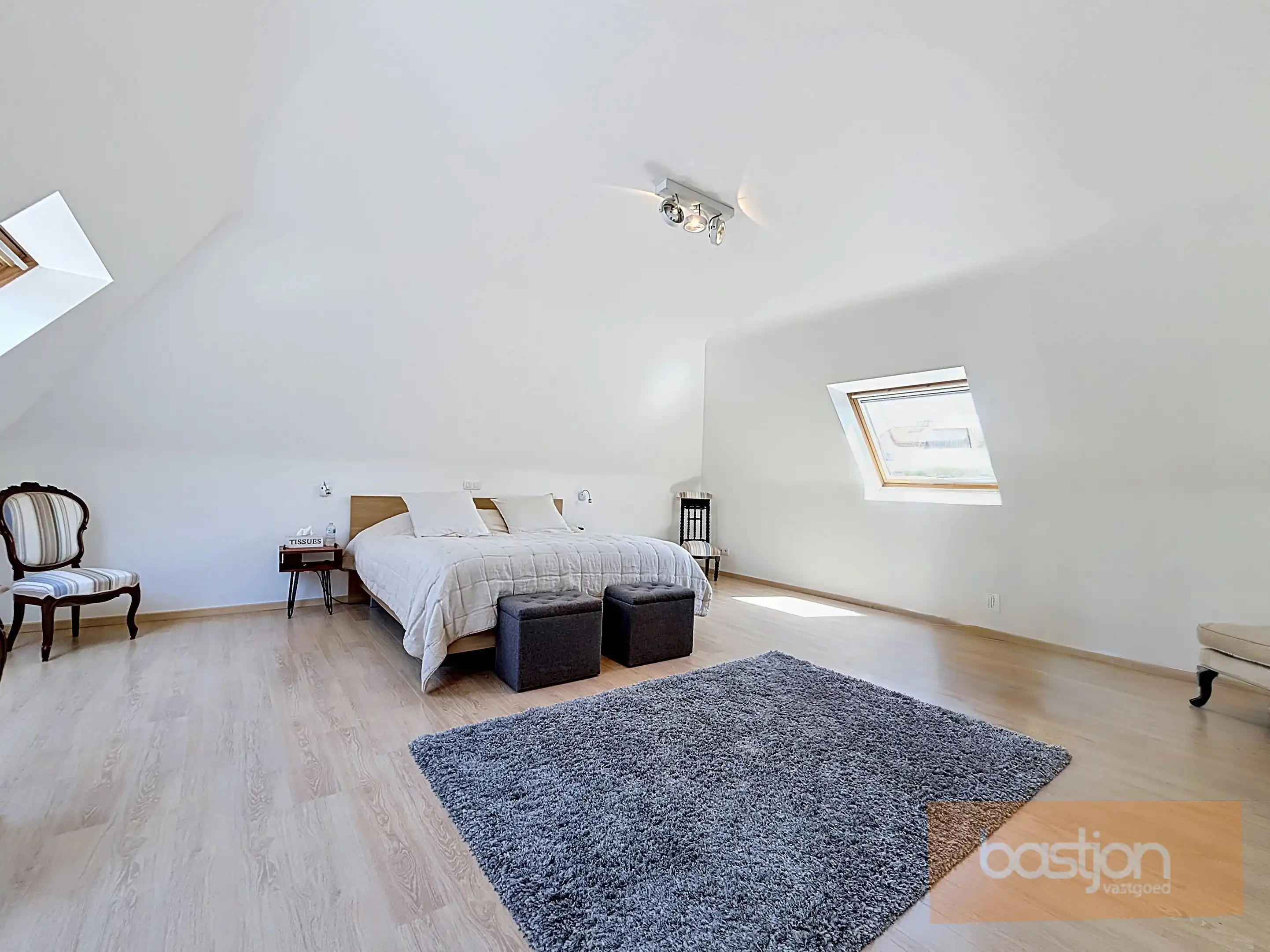 Volledig instapklare halfopen woning te koop in Harelbeke foto 20
