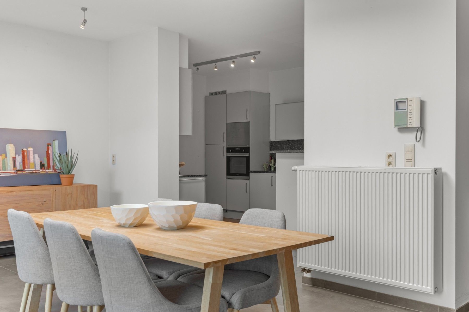 Instapklaar, centraal gelegen en energiezuinig appartement foto 4