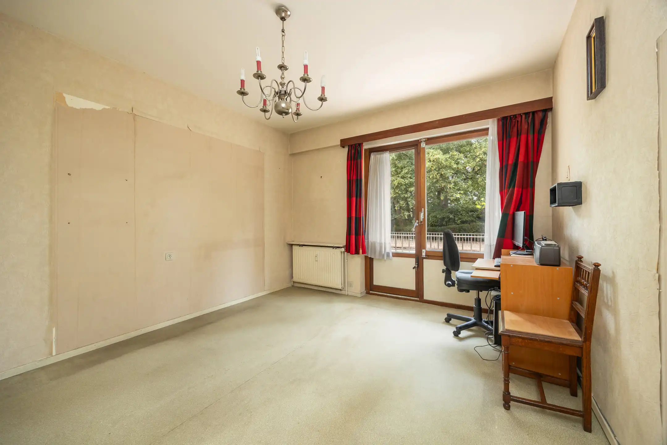 Gelijkvloers appartement met drie slaapkamers en terras foto 12