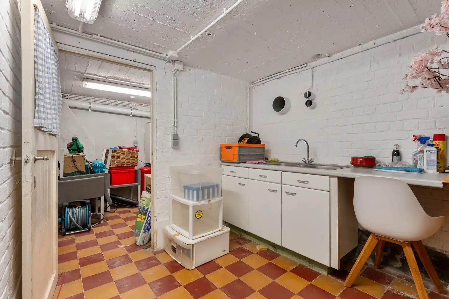 Gerenoveerde en energiezuinige(B-label) woning met 3 slaapkamers, 2 badkamers, een dressing, een garage met een oprit en een tuin nabij het station van Leuven! foto 29