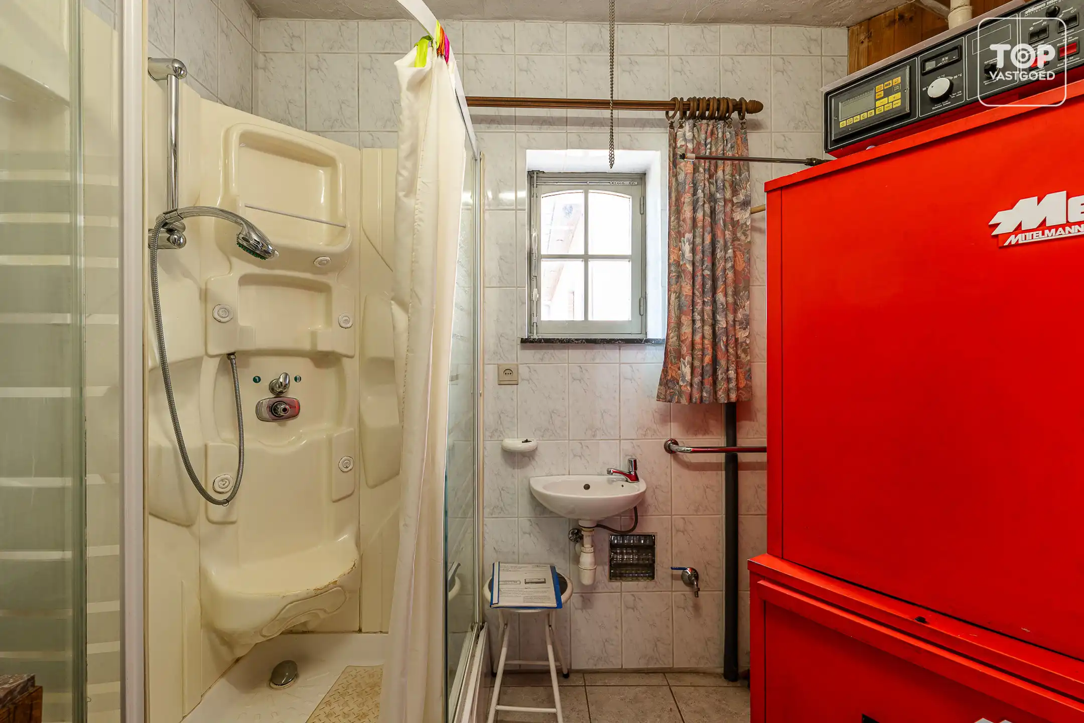 Rustig gelegen woning met ruime tuin, bos en prachtig open uitzicht foto 16