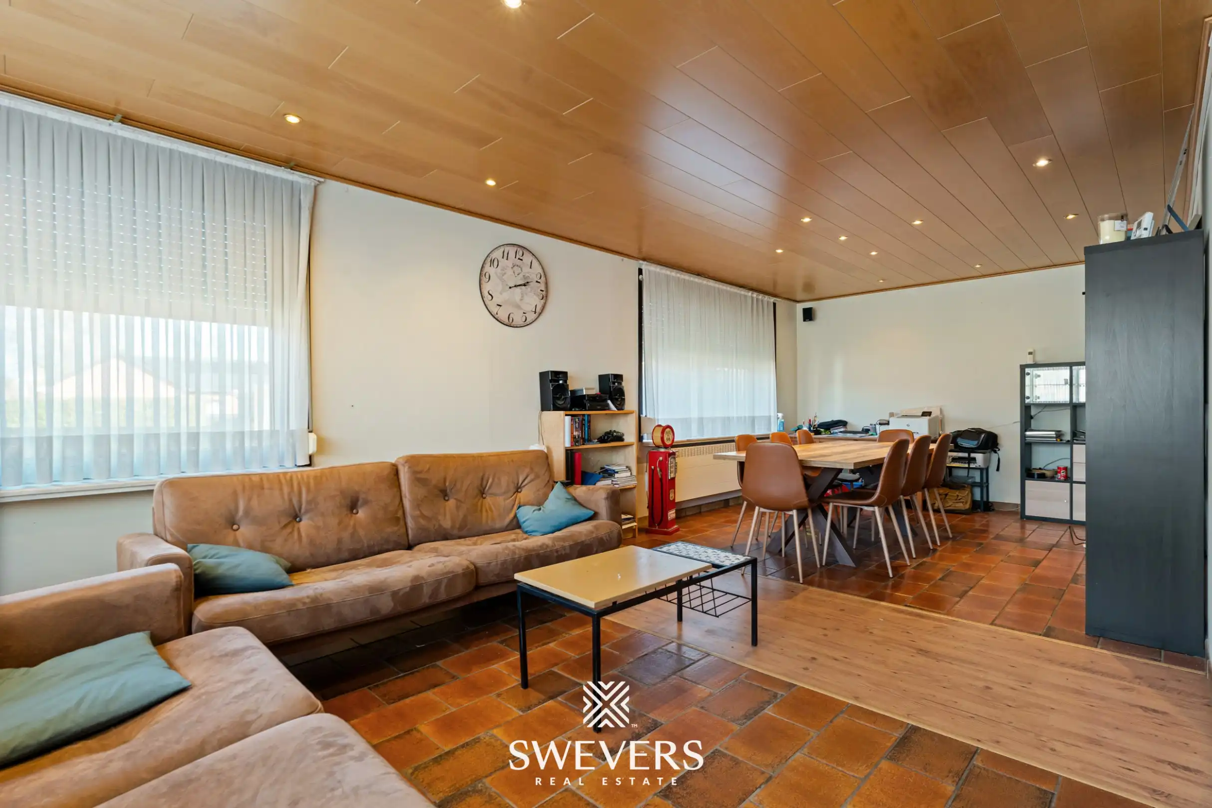 Instapklare splitlevelwoning met 5 slaapkamers rustige en centrale gelegen foto 2