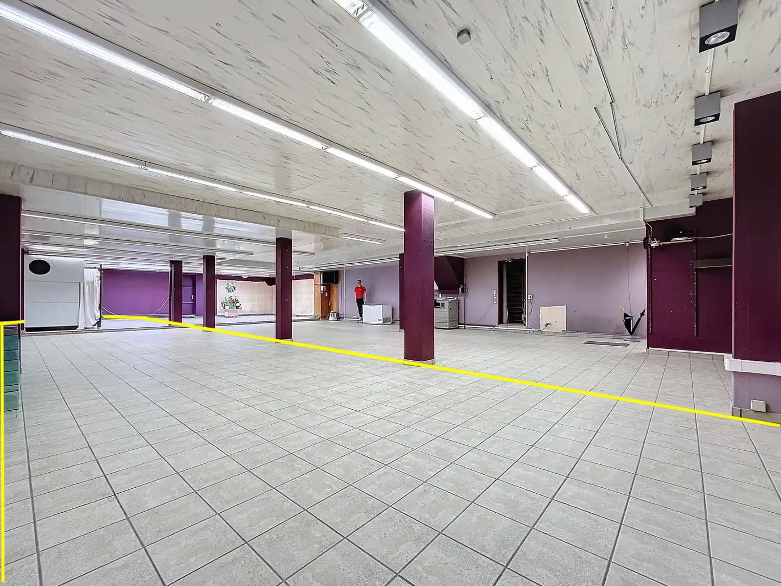 Gelijkvloers handelsruimte in centrum van Kontich-Kazerne foto 8