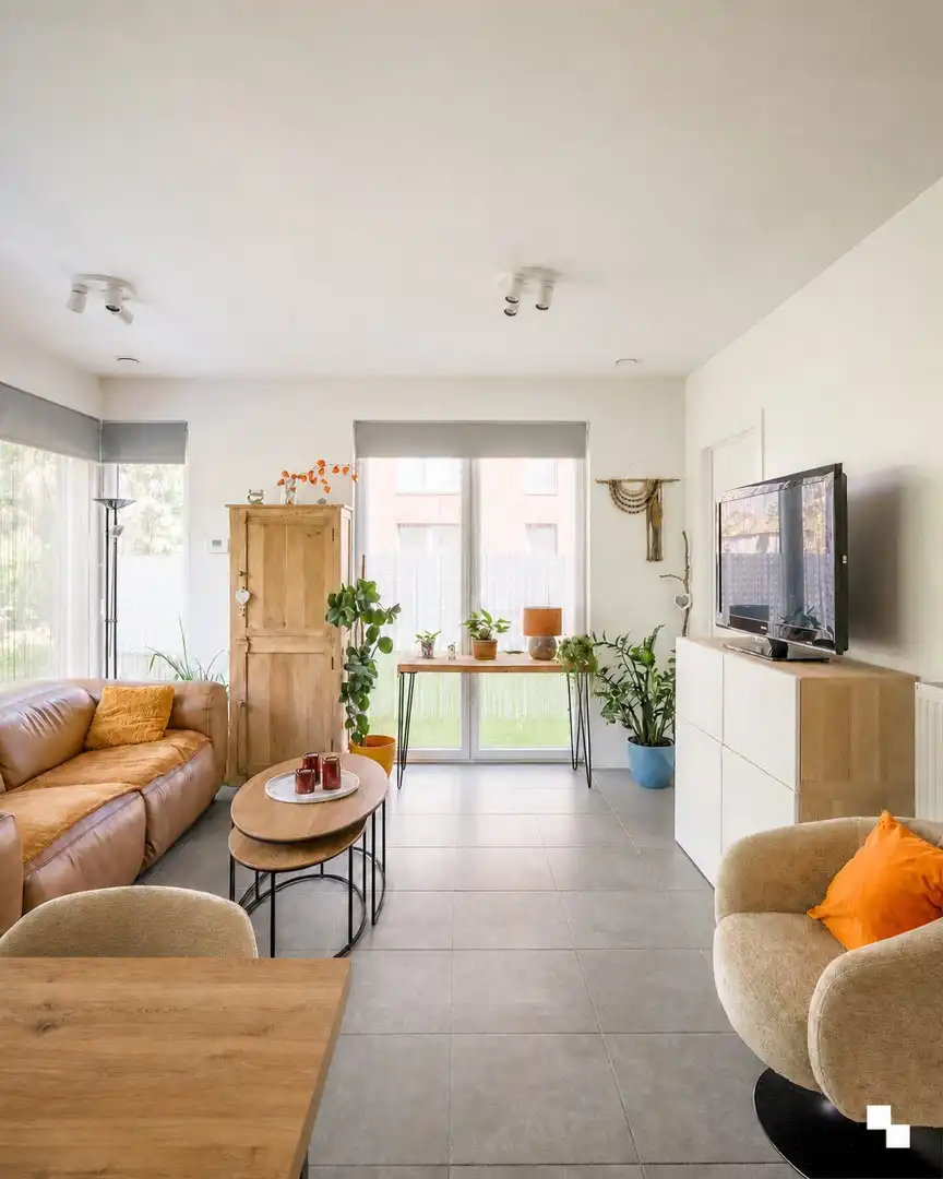 Gelijkvloers appartement omgeven door groen aan de Sint-Denijskerk foto 3