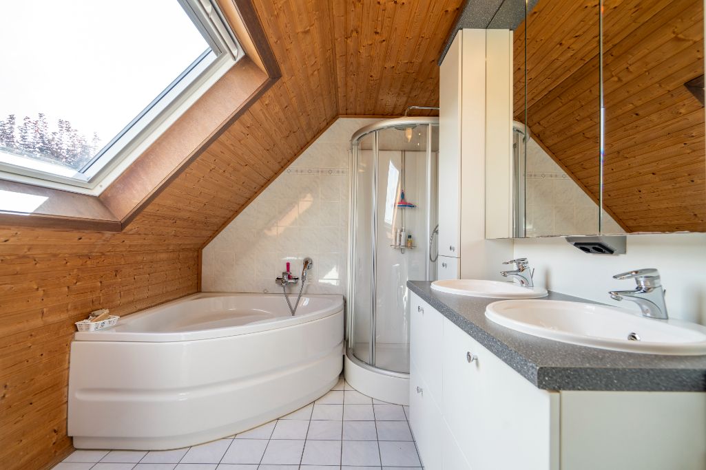 Charmante halfopen woning te Roeselare foto 19