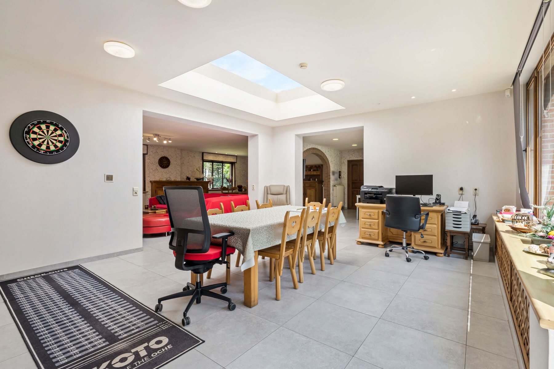 Uitzonderlijk ruime villa op 5300 m2 met hobbyloods foto 11