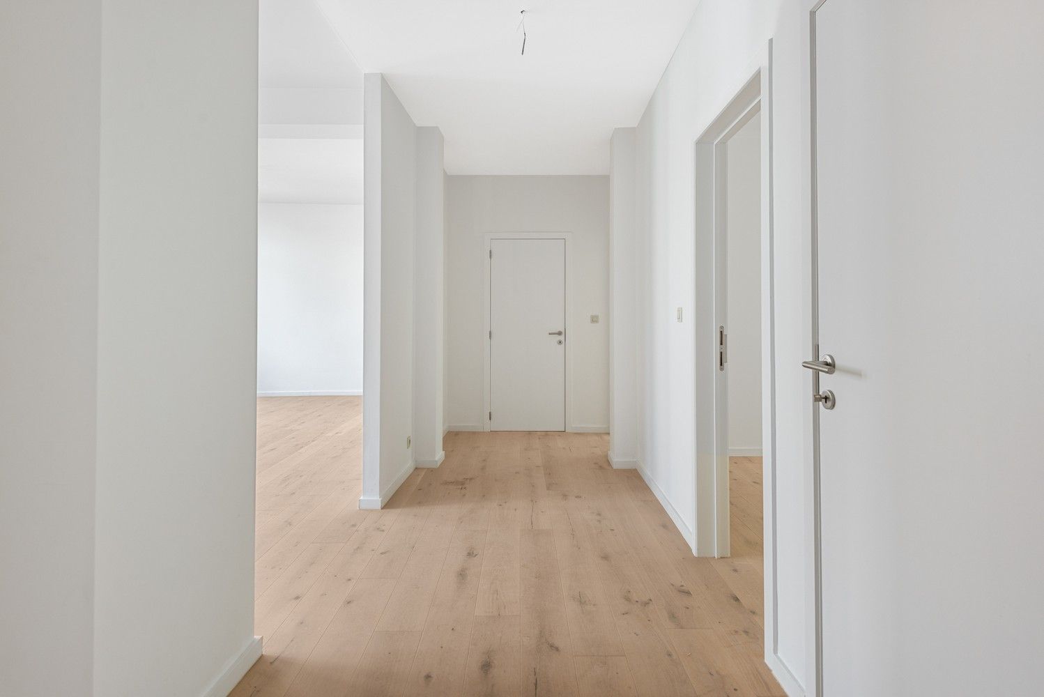 Prachtig gerenoveerd appartement met 2 slaapkamers in rustige straat te koop te Antwerpen foto 5