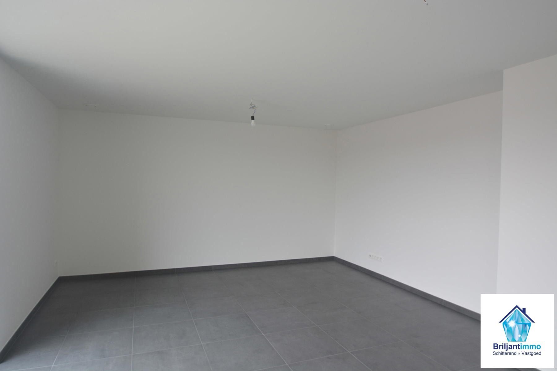 Ruim nieuwbouwappartement met 2 slp, berging en staanplaats  foto 6