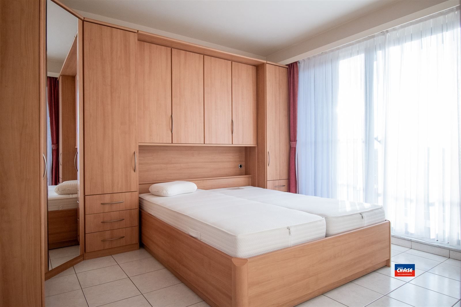 Verzorgd appartement met garagebox in rustige omgeving foto 6