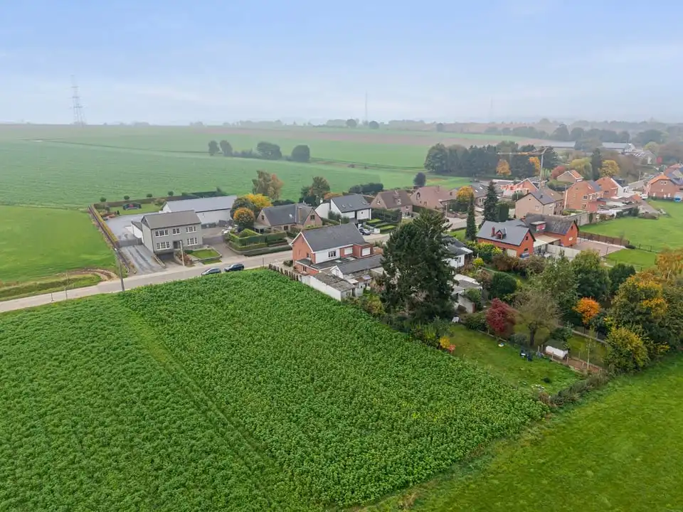GEZELLIGE GEZINSWONING MET 3 SLKS, GARAGE EN VEEL PRIVACY foto 3