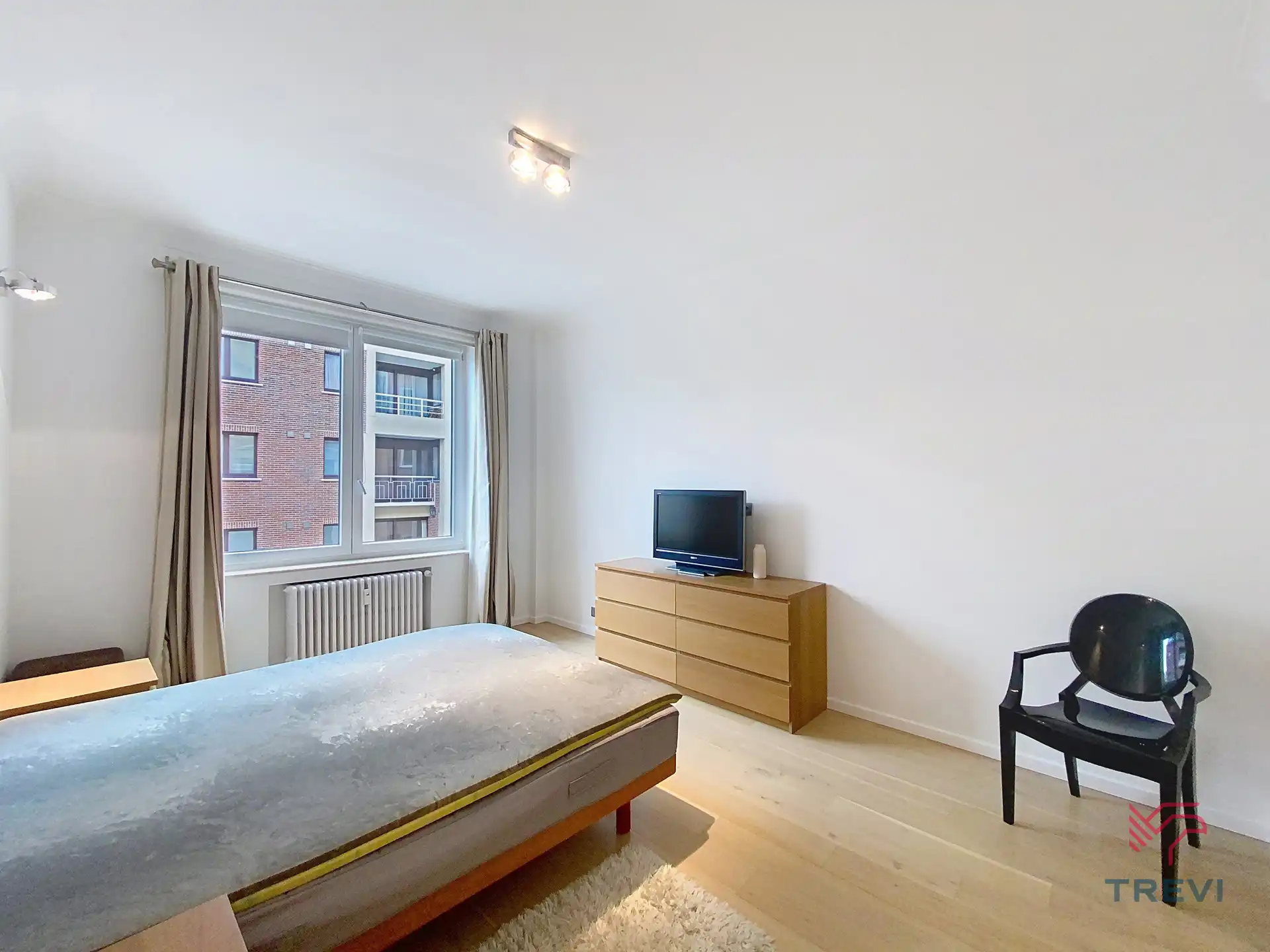 Prachtig gemeubileerd appartement met 2 slaapkamers! foto 17