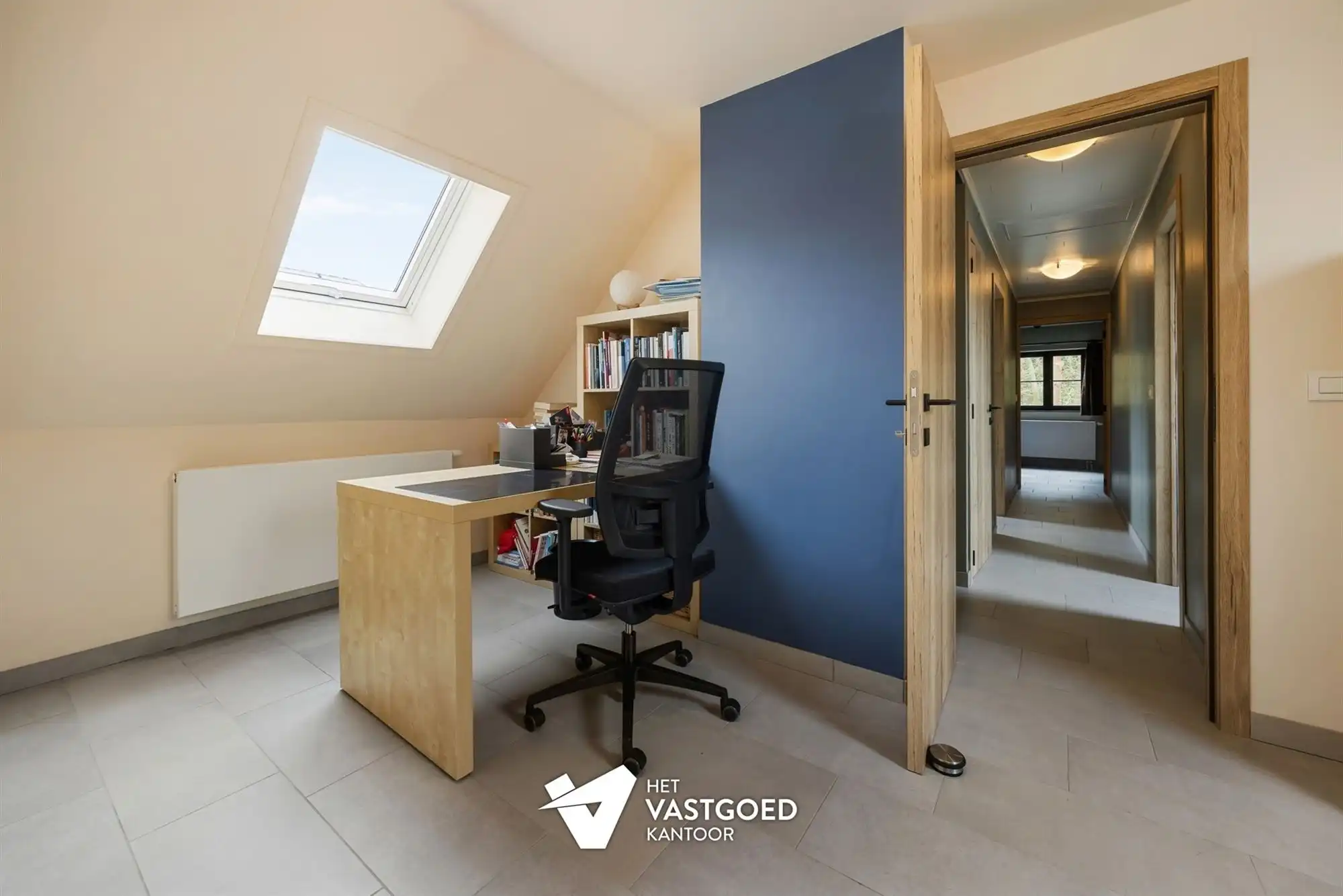 PERFECT ONDERHOUDEN WONING MET 6 SLAAPKAMERS EN WERKHUIS/GARAGE IN GROENE OMGEVING TE VIVERSEL foto 22