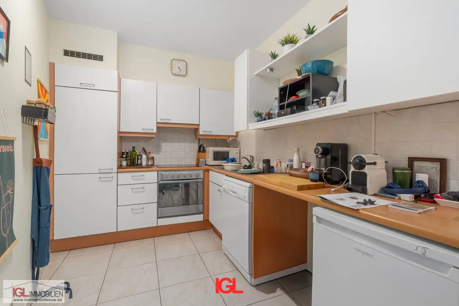 Goed onderhouden 1kamerappartement in Sint-Pieters-Leeuw centrum foto 8
