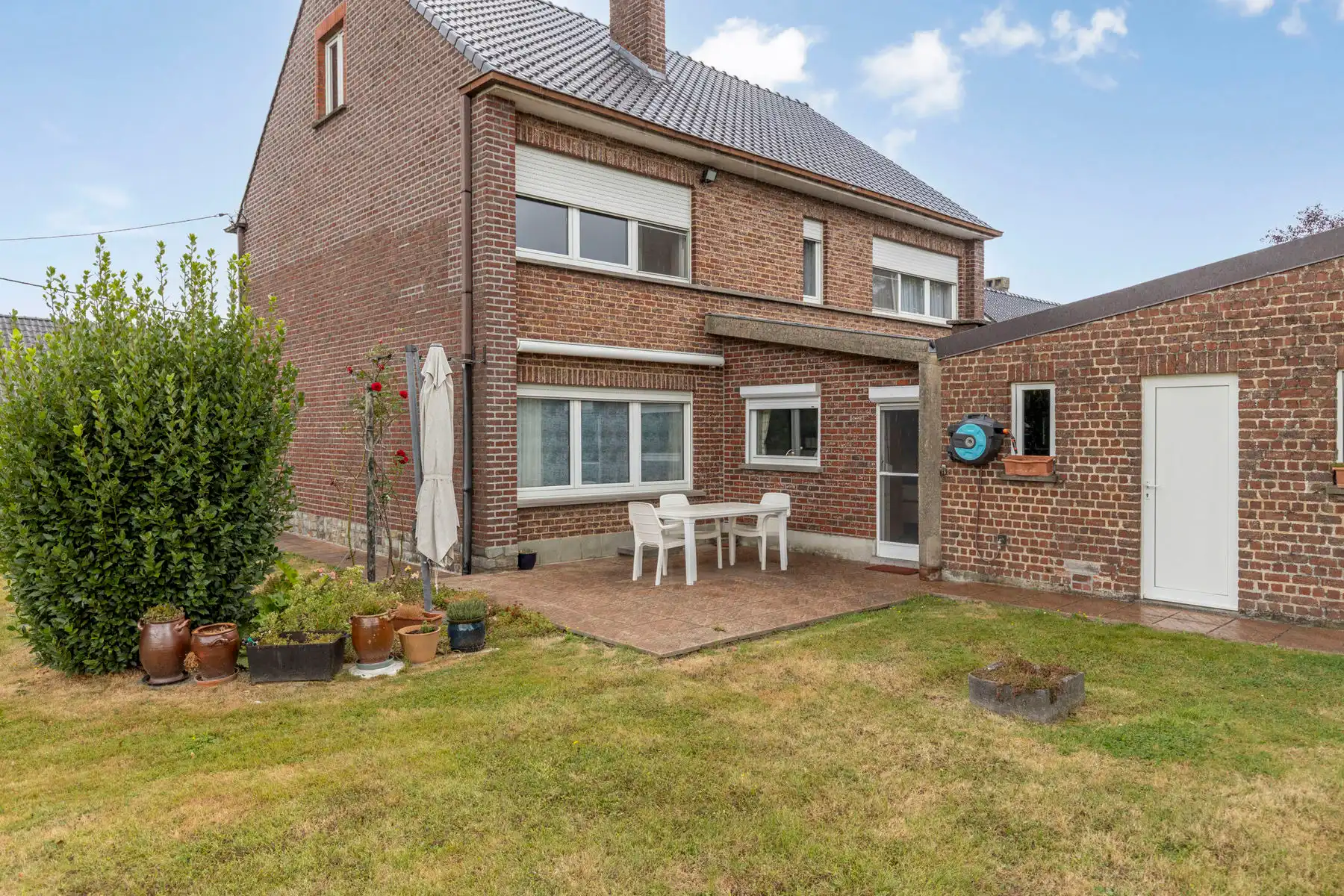 Landelijk gelegen huis met 4 kamers, garage & prachtige tuin foto 31