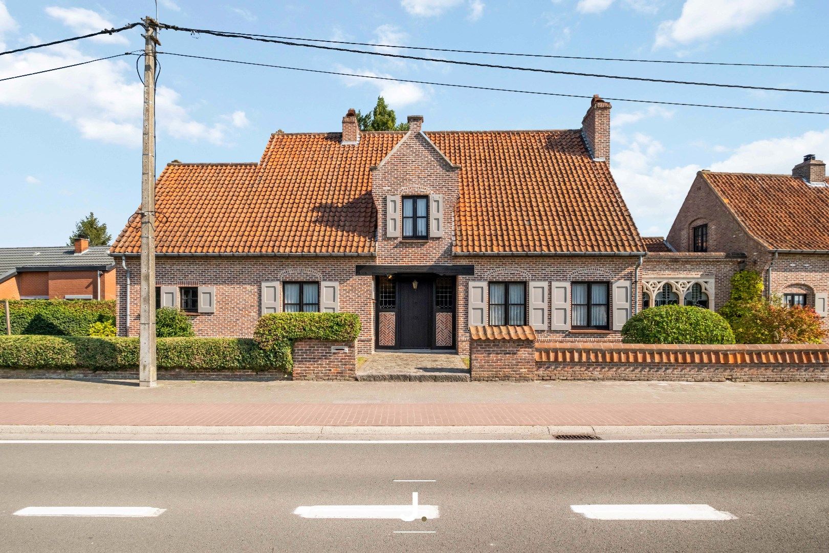 Een topgelegen statige villa in Beveren-Leie met 3 slaapkamers en grote loods foto 2