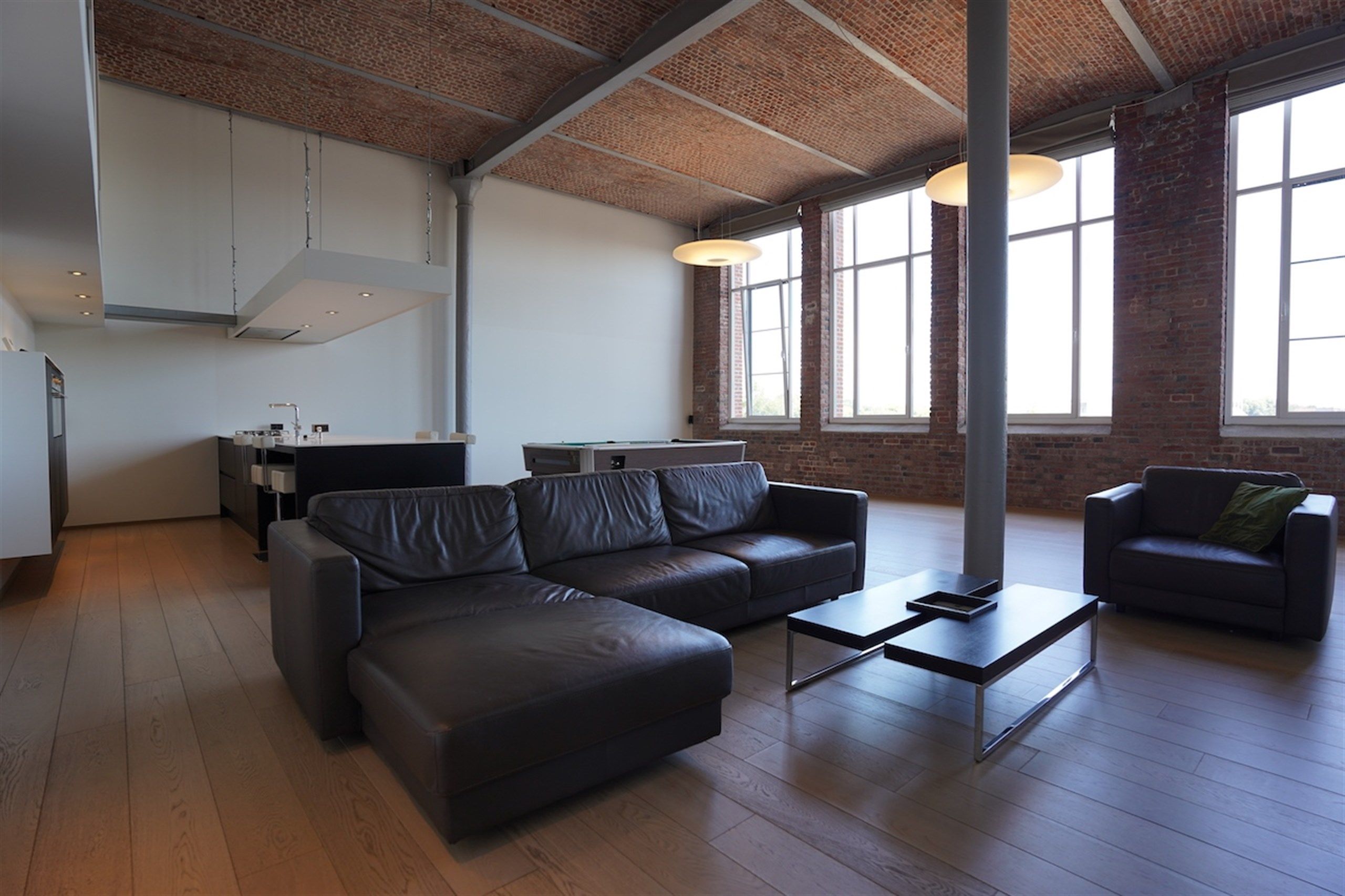 Verrassende, heldere loft met plafondhoogten van 6 m! foto 6