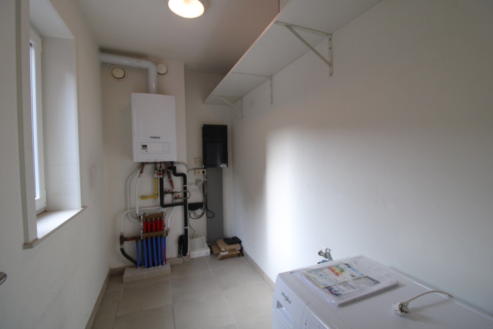Appartement met twee slaapkamers en autostaanplaats in centrum Roeselare foto 10