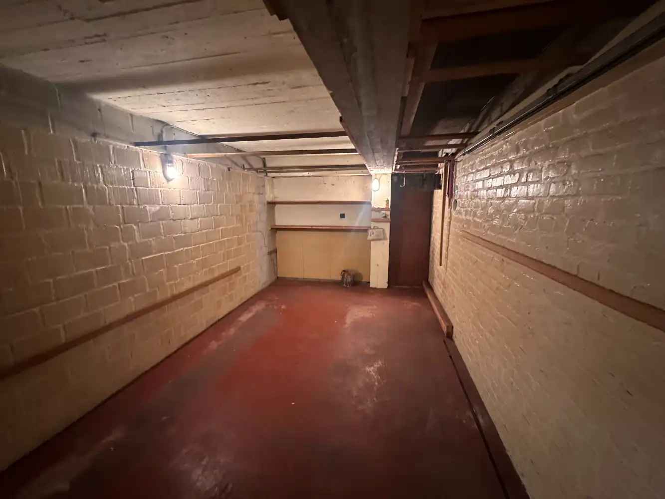 Gesloten garagebox in centrum foto 5