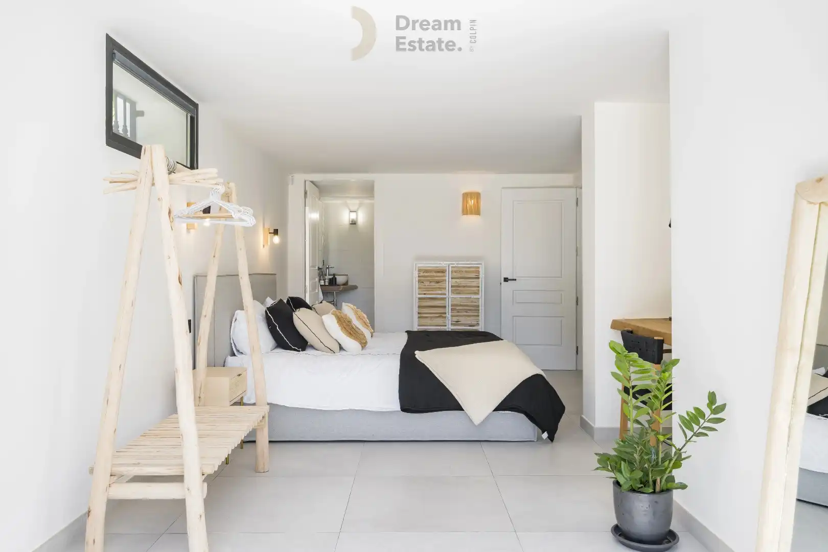 Een mooie ruime villa in de exclusieve afgesloten gemeenschap van Puerto del Capitán, Nueva Andalucia. foto 25