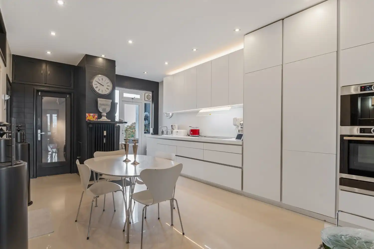 Uitzonderlijk art-deco penthouse met panoramisch uitzicht op het Albertpark foto 10