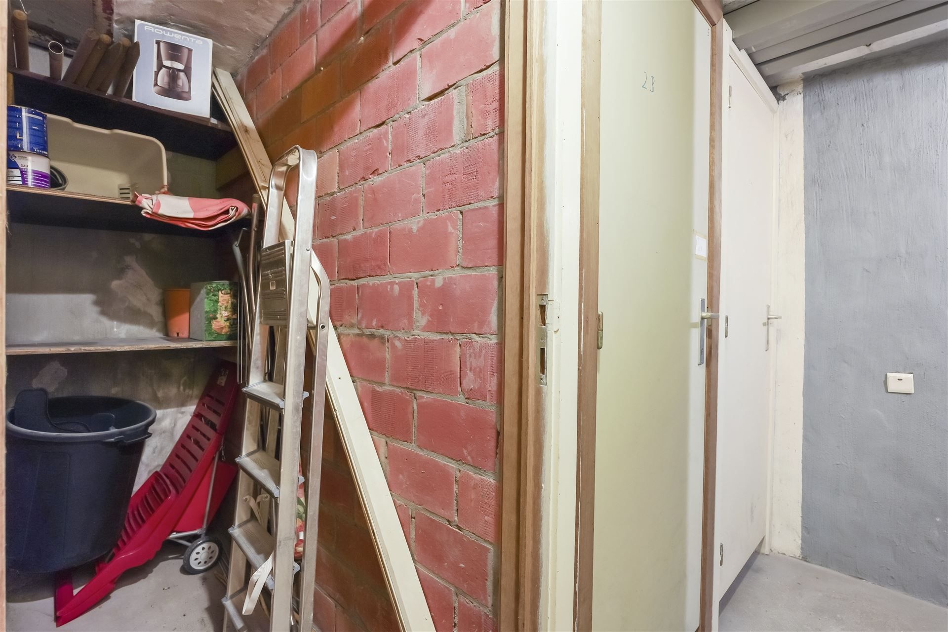 SLAAPHOEK / CENTRALE LIGGING foto 23